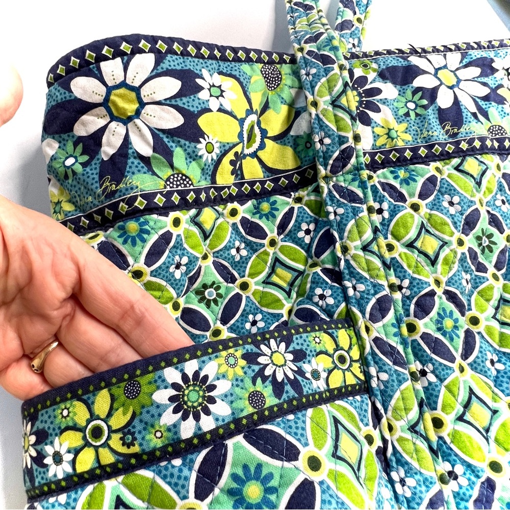 Vera Bradley navy blue green large quilted tote bag - Picture 4 of 8